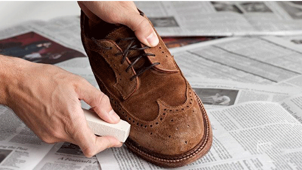تمیز کردن کفش نبوک با سوهان ناخن و بخار آب